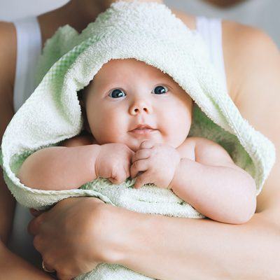 Cuidados de higiene a ter com a pilinha dos bebés